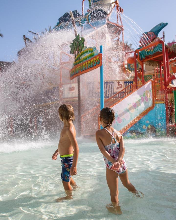 Grand Waterworld Makadi Family Star - Couples And Families Only Курортный комплекс